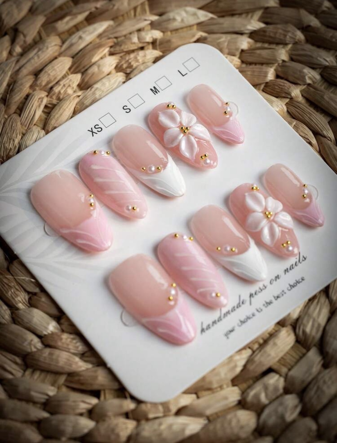 10 قطع من الأظافر الاصطناعية ا - مراجعة Nail Art Wedding وسعره