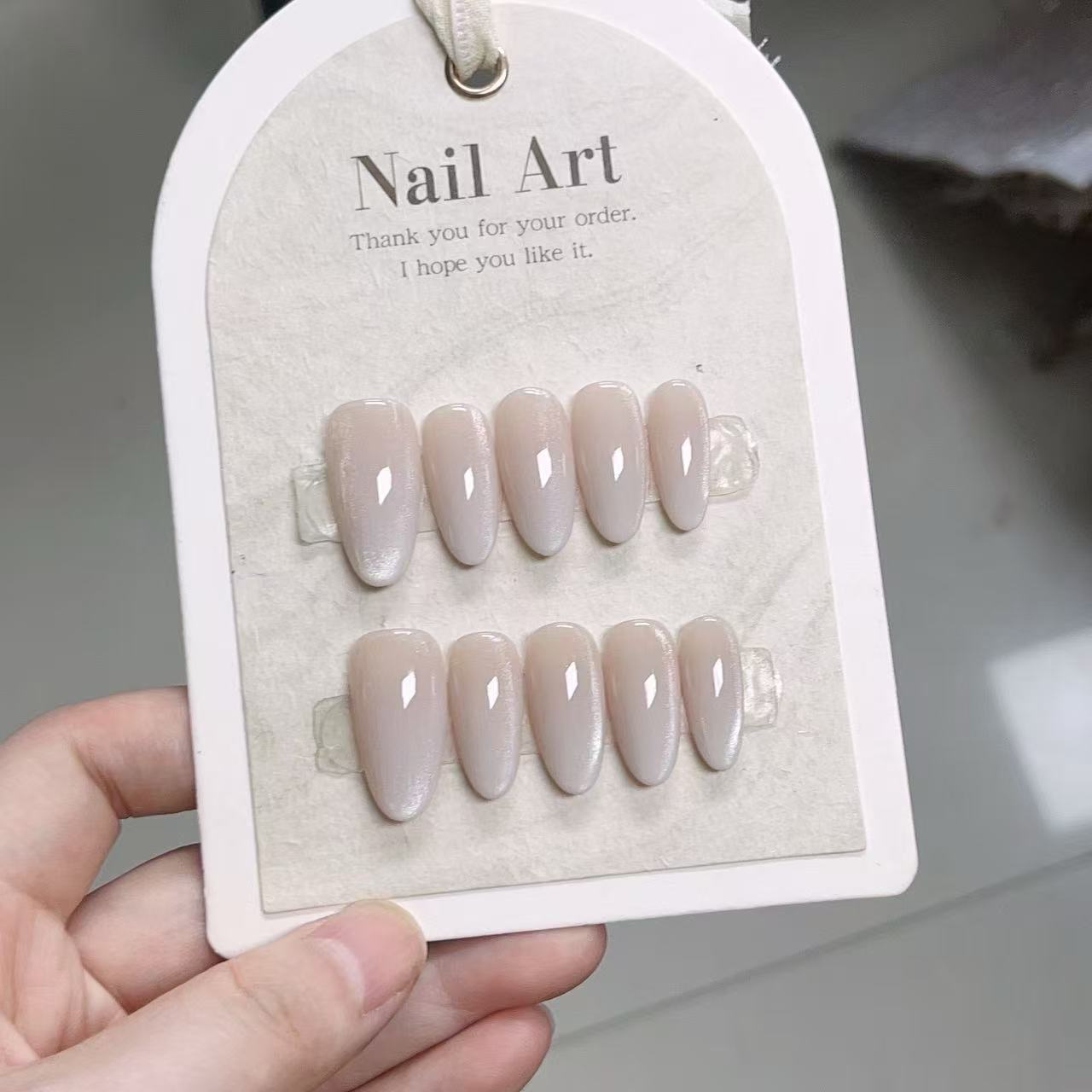 10 قطع من الأظافر الاصطناعية ا - مراجعة Nail Art Cat Eye وسعره