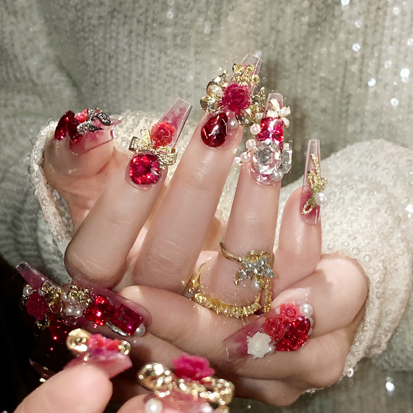 24 قطعة السنة الجديدة الصحافة  - مراجعة Nail Art Wedding وسعره