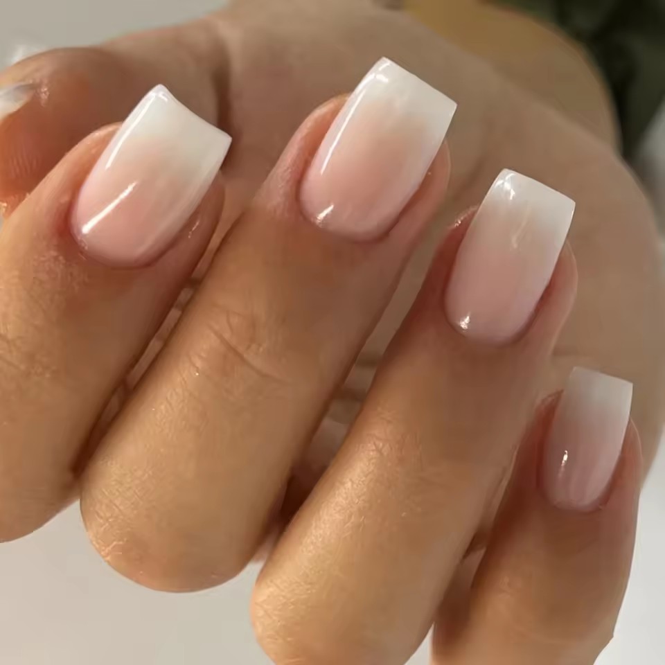 أظافر صناعية قصيرة وردية بتصمي - مراجعة Nail Art Ombre Pink وسعره